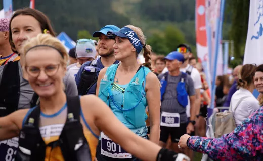 23 kilometry po górach. Zawodnicy pełni uśmiechów ruszyli na trasę [ZDJĘCIA] - 13